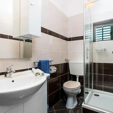 Razanj 4838a Appartement Rogoznica (Sibenik-Knin)